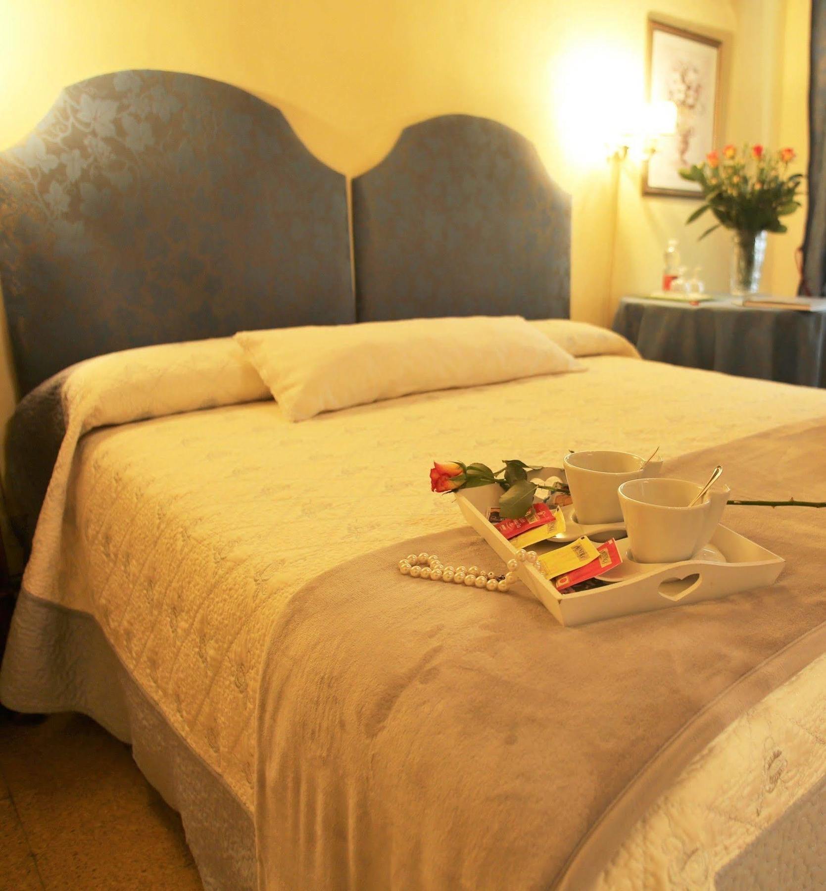 B&B Le Aquile 锡耶纳 外观 照片